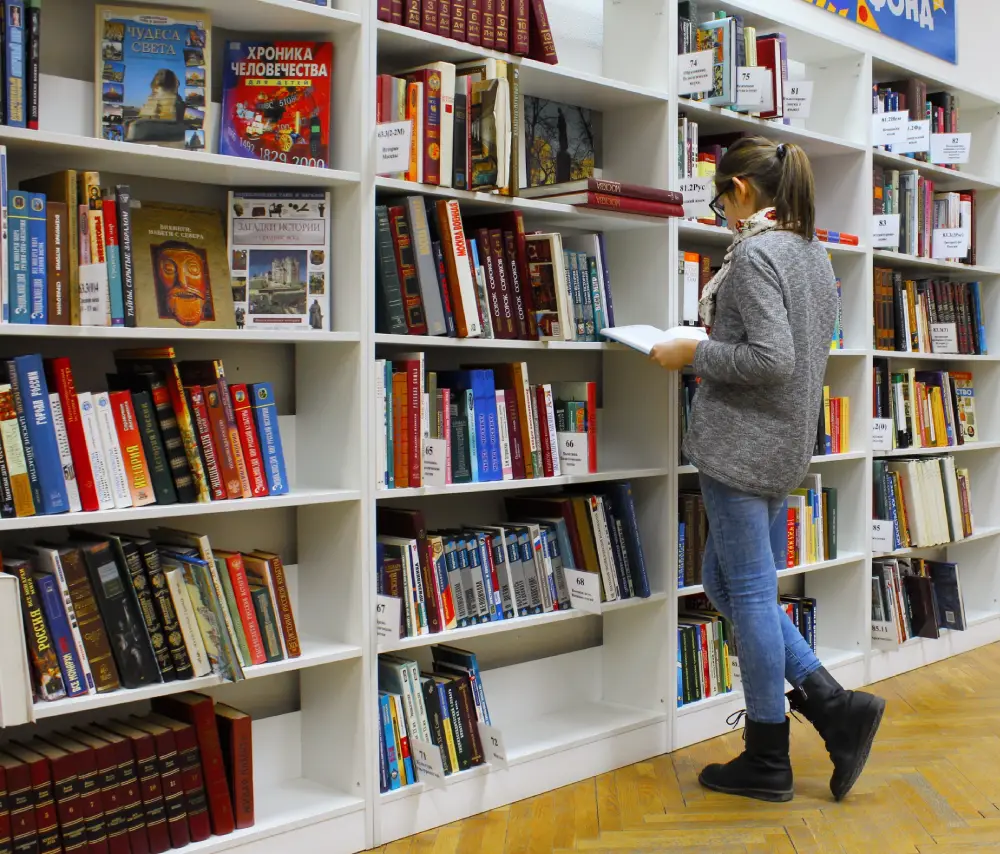 girl in library